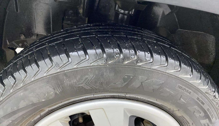 2019 Renault Kwid RXL, Petrol, Manual, 33,747 km, Left Front Tyre Tread