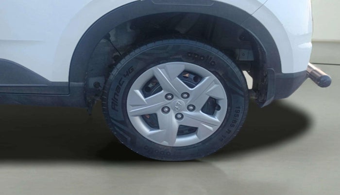 2021 Hyundai VENUE S 1.2, Petrol, Manual, 30,427 km, Right Rear Wheel