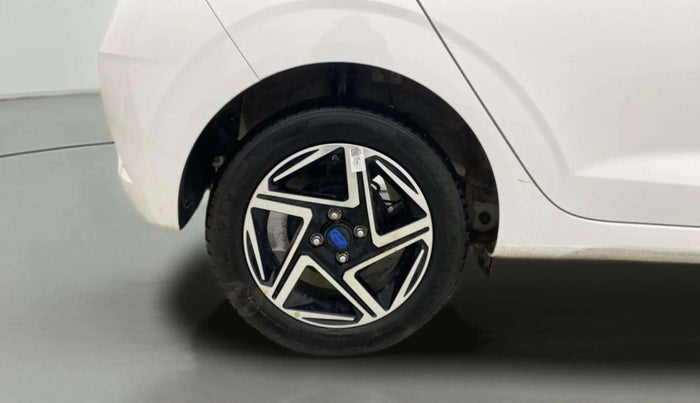 2024 Hyundai GRAND I10 NIOS ASTA AMT 1.2 KAPPA VTVT, Petrol, Automatic, 1,326 km, Right Rear Wheel