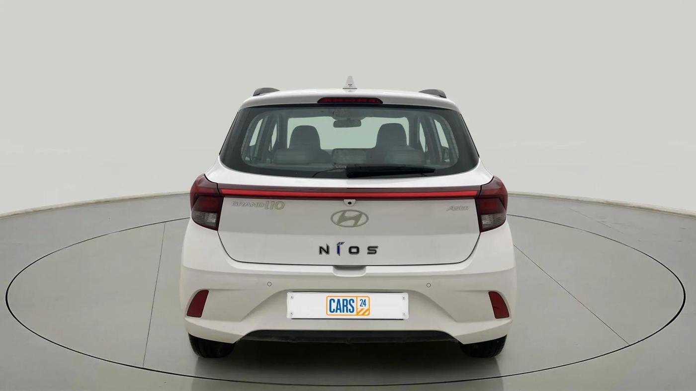 2024 Hyundai GRAND I10 NIOS ASTA AMT 1.2 KAPPA VTVT, Petrol, Automatic, 1,326 km, Back/Rear