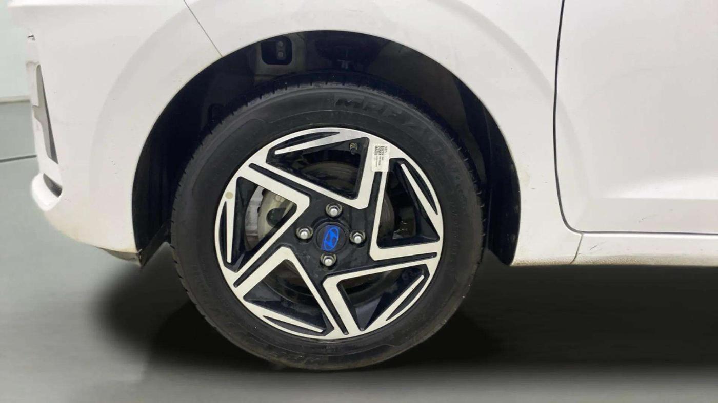 2024 Hyundai GRAND I10 NIOS ASTA AMT 1.2 KAPPA VTVT, Petrol, Automatic, 1,326 km, Left Front Wheel