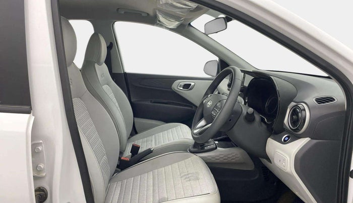 2024 Hyundai GRAND I10 NIOS ASTA AMT 1.2 KAPPA VTVT, Petrol, Automatic, 1,326 km, Right Side Front Door Cabin