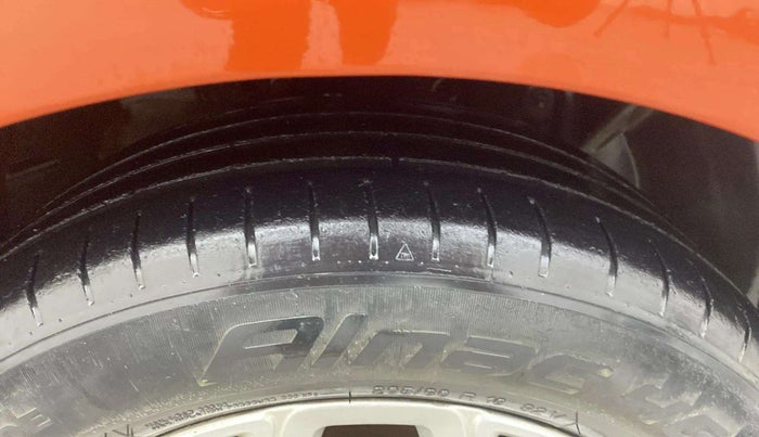 2016 Ford Ecosport TITANIUM 1.5L PETROL AT, Petrol, Automatic, 77,869 km, Right Front Tyre Tread