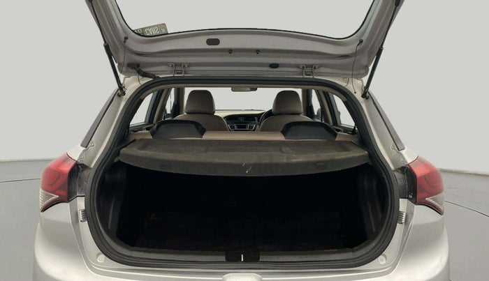 2015 Hyundai Elite i20 MAGNA 1.2, Petrol, Manual, 90,157 km, Boot Inside