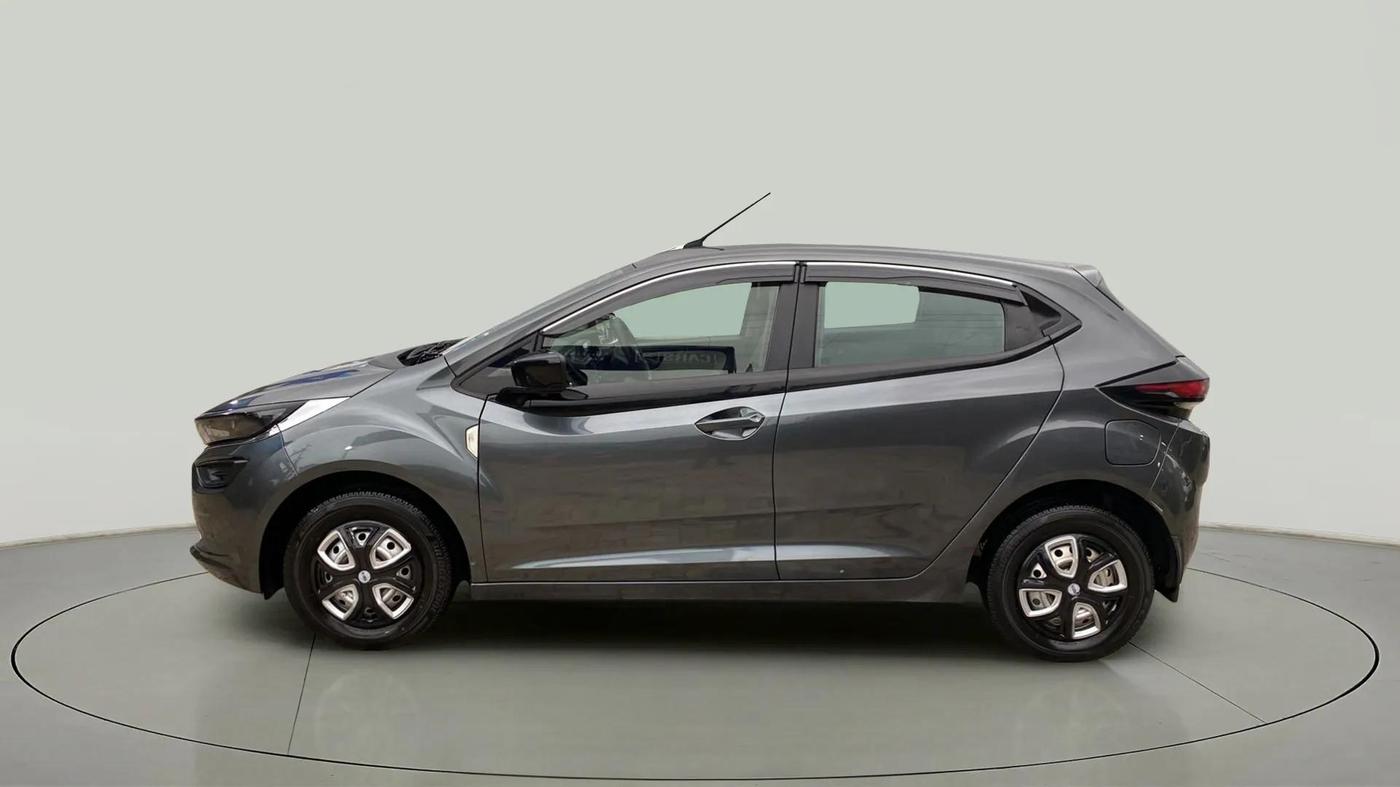 2022 Tata ALTROZ XE PLUS PETROL, CNG, Manual, 36,872 km, Left Side