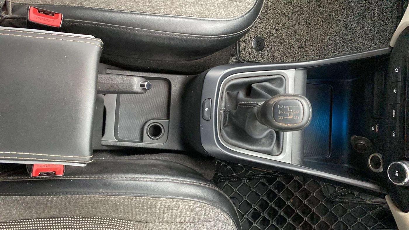 2022 Tata ALTROZ XE PLUS PETROL, CNG, Manual, 36,872 km, Gear Lever
