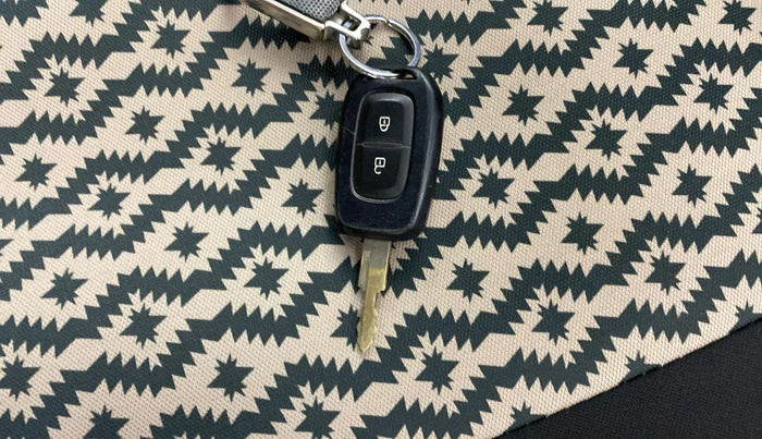 2021 Renault Kwid RXT 0.8, Petrol, Manual, 27,868 km, Key Close Up