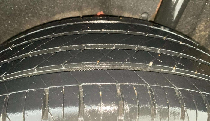 2017 Maruti Vitara Brezza ZDI, Diesel, Manual, 34,866 km, Left Rear Tyre Tread