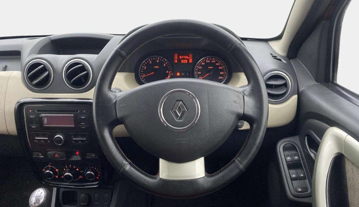 2015 Renault Duster RXL PETROL, Petrol, Manual, 64,743 km, Steering Wheel Close Up