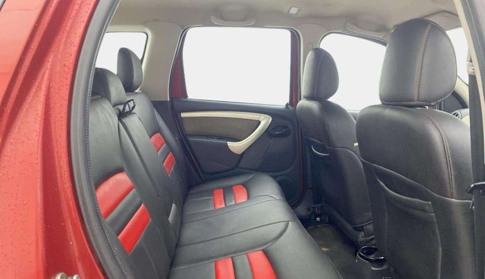 2015 Renault Duster RXL PETROL, Petrol, Manual, 64,743 km, Right Side Rear Door Cabin
