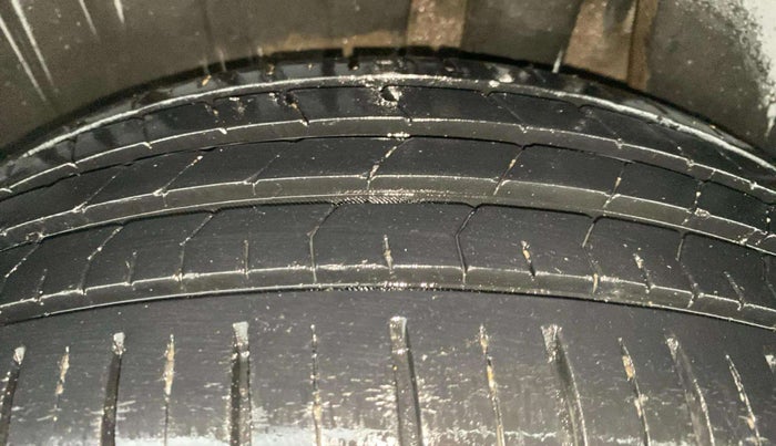 2022 Maruti Baleno ZETA 1.2 AGS, Petrol, Automatic, 39,788 km, Left Rear Tyre Tread