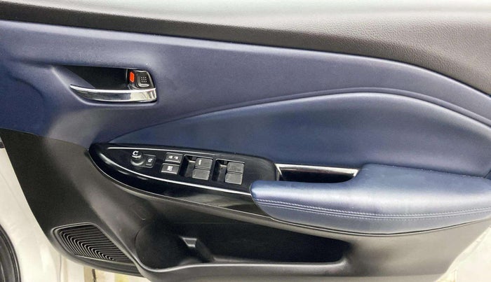 2022 Maruti Baleno ZETA 1.2 AGS, Petrol, Automatic, 39,788 km, Driver Side Door Panels Control