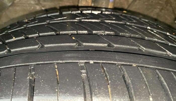 2022 Maruti Baleno ZETA 1.2 AGS, Petrol, Automatic, 39,788 km, Left Front Tyre Tread