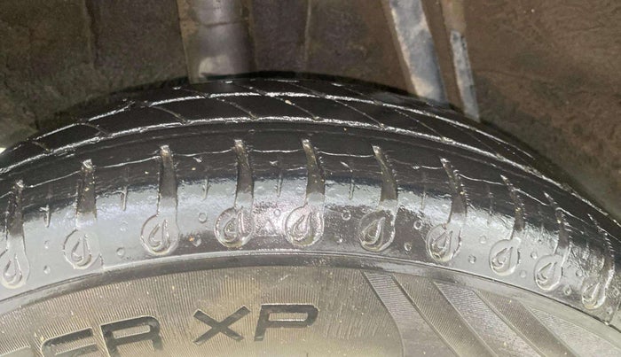 2021 Renault Kwid RXT 1.0 AMT (O), Petrol, Automatic, 52,342 km, Right Rear Tyre Tread