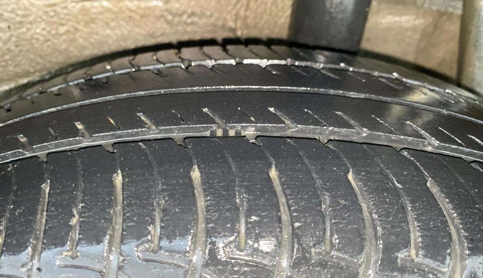 2015 Maruti Celerio VXI AMT, Petrol, Automatic, 34,336 km, Left Rear Tyre Tread