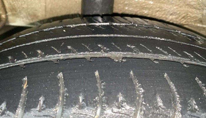 2015 Maruti Celerio VXI AMT, Petrol, Automatic, 34,336 km, Right Rear Tyre Tread