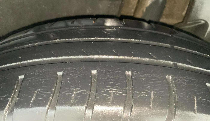 2018 Maruti Dzire VXI, Petrol, Manual, 36,677 km, Left Rear Tyre Tread
