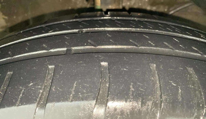2018 Maruti Dzire VXI, Petrol, Manual, 36,677 km, Right Front Tyre Tread