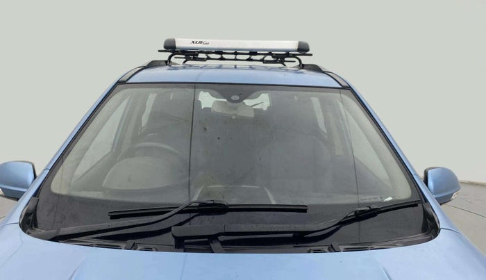 2013 Mahindra XUV500 W8, Diesel, Manual, 66,342 km, Front Windshield