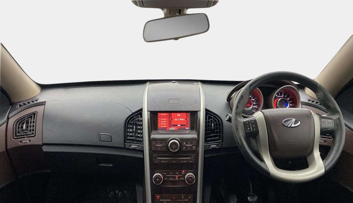 2013 Mahindra XUV500 W8, Diesel, Manual, 66,342 km, Dashboard