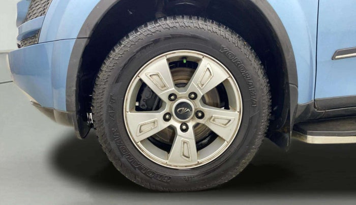 2013 Mahindra XUV500 W8, Diesel, Manual, 66,342 km, Left Front Wheel