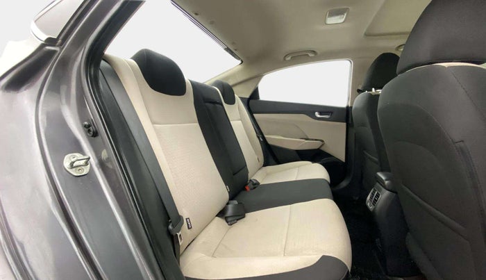 2019 Hyundai Verna 1.6 VTVT SX + AT, Petrol, Automatic, 46,076 km, Right Side Rear Door Cabin