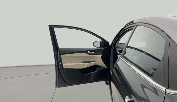 2019 Hyundai Verna 1.6 VTVT SX + AT, Petrol, Automatic, 46,076 km, LHS Front Door