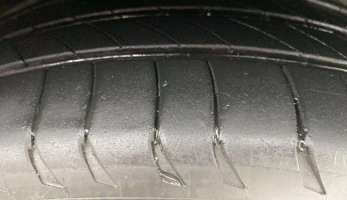 2019 Hyundai Verna 1.6 VTVT SX + AT, Petrol, Automatic, 46,076 km, Right Front Tyre Tread