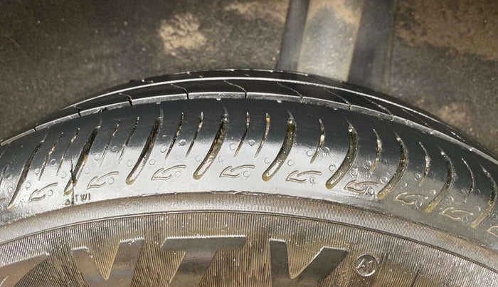 2016 Maruti Baleno DELTA CVT PETROL 1.2, Petrol, Automatic, 88,722 km, Left Rear Tyre Tread