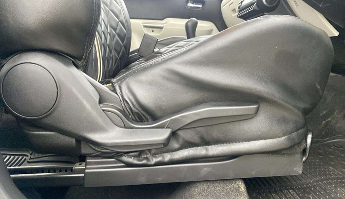 2021 Maruti IGNIS ALPHA 1.2 AMT, Petrol, Automatic, 16,360 km, Driver Side Adjustment Panel