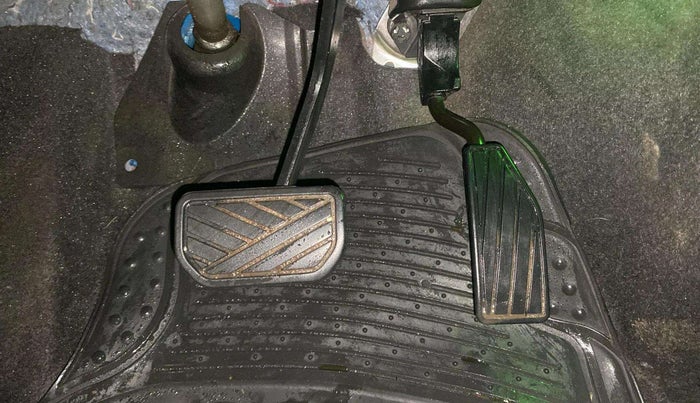 2021 Maruti IGNIS ALPHA 1.2 AMT, Petrol, Automatic, 16,360 km, Pedals