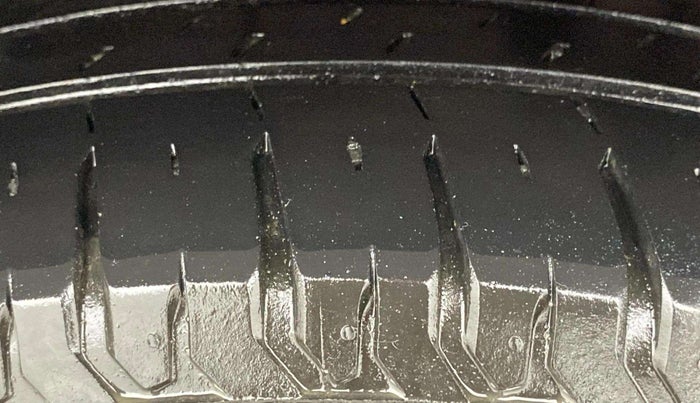 2023 Maruti Ertiga ZXI+ AT SHVS, Petrol, Automatic, 40,194 km, Left Rear Tyre Tread