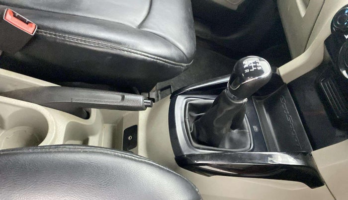 2015 Ford Ecosport TREND 1.5L PETROL, Petrol, Manual, 1,10,871 km, Gear Lever