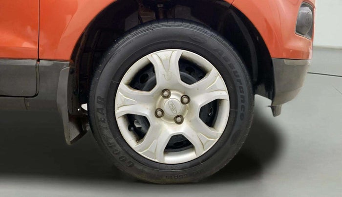 2015 Ford Ecosport TREND 1.5L PETROL, Petrol, Manual, 1,10,871 km, Right Front Wheel