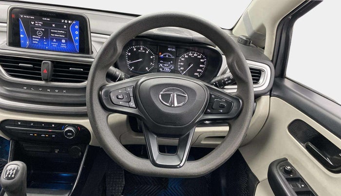 2022 Tata ALTROZ XT DIESEL, Diesel, Manual, 57,833 km, Steering Wheel Close Up