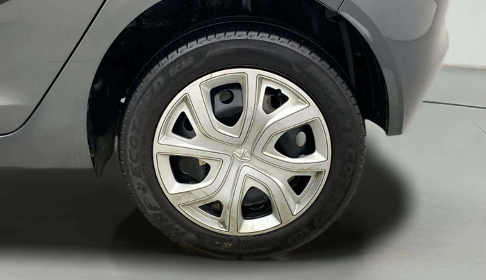2022 Tata ALTROZ XT DIESEL, Diesel, Manual, 57,833 km, Left Rear Wheel