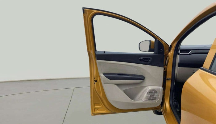 2020 Renault TRIBER RXL MT, Petrol, Manual, 55,811 km, LHS Front Door
