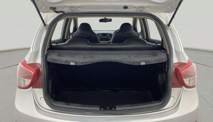 2015 Hyundai Grand i10 SPORTZ 1.2 KAPPA VTVT, Petrol, Manual, 23,611 km, Boot Inside