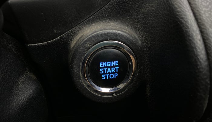 2016 Toyota Innova Crysta 2.8 ZX AT 7 STR, Diesel, Automatic, 1,25,744 km, Keyless Start/ Stop Button