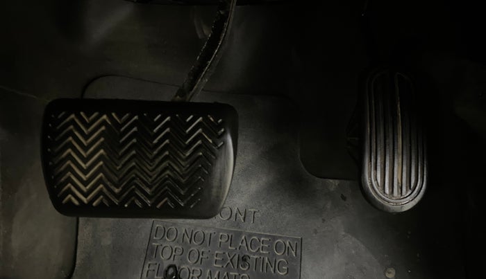 2016 Toyota Innova Crysta 2.8 ZX AT 7 STR, Diesel, Automatic, 1,25,744 km, Pedals