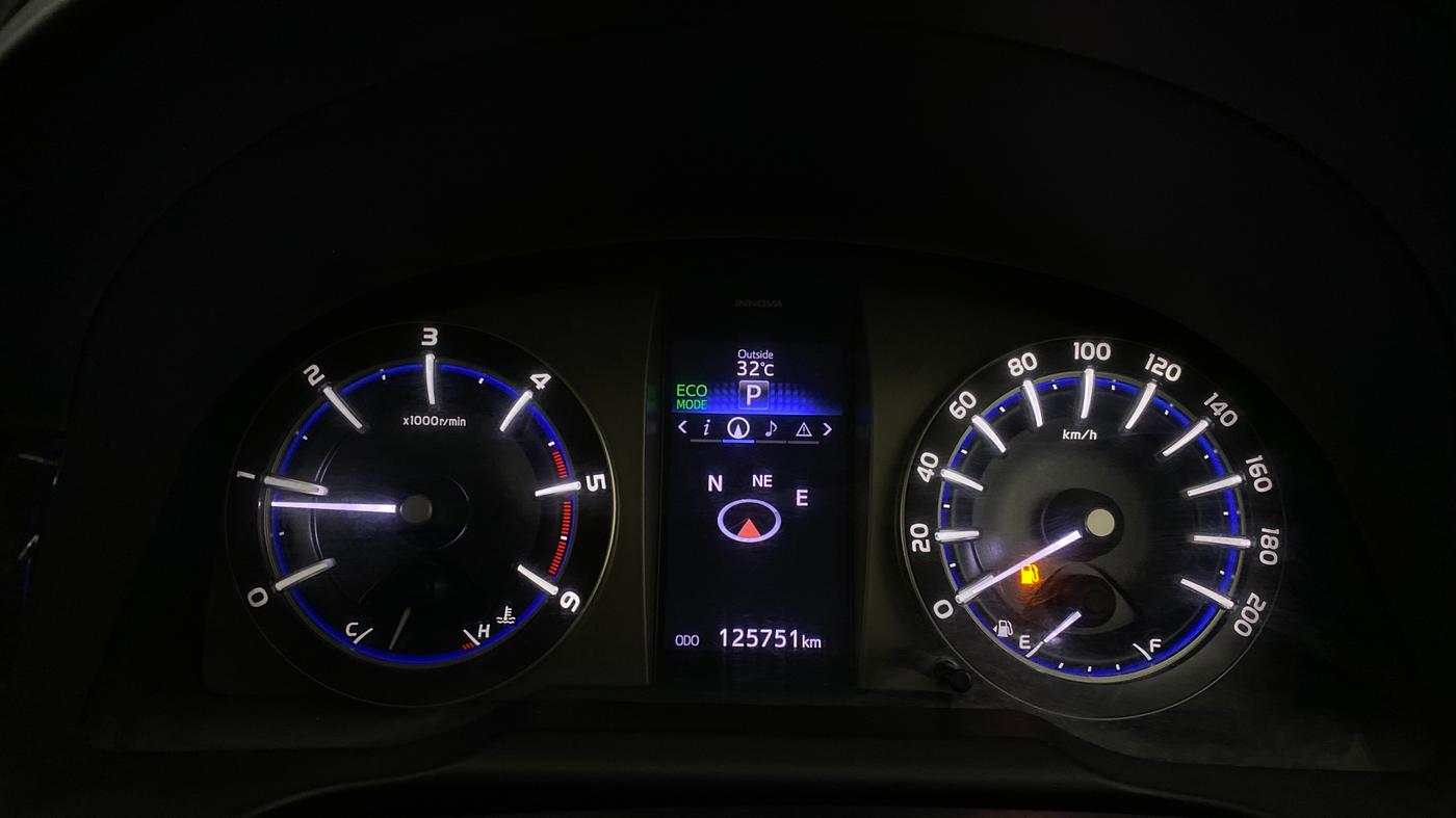 2016 Toyota Innova Crysta 2.8 ZX AT 7 STR, Diesel, Automatic, 1,25,815 km, Odometer Image