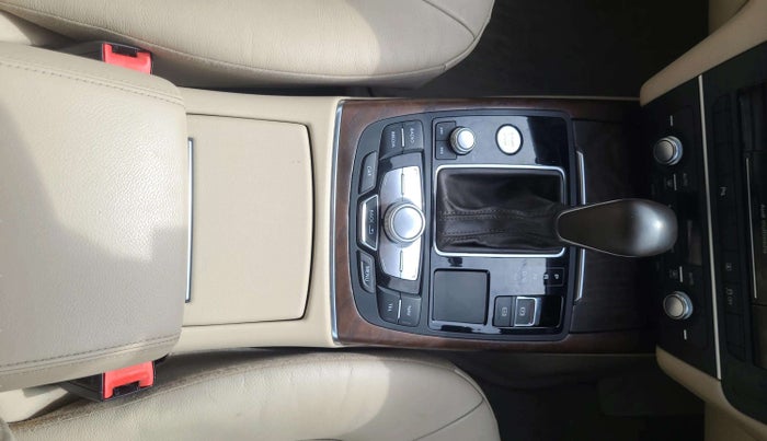 2015 Audi A6 35 TDI S LINE, Diesel, Automatic, 83,666 km, Gear Lever