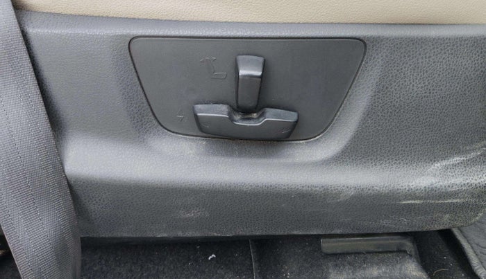 2017 ISUZU MU-X 4x2 AT, Diesel, Automatic, 78,538 km, Driver Side Adjustment Panel