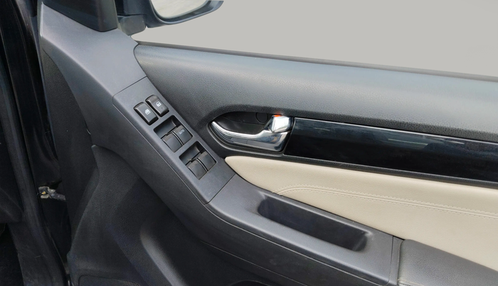 2017 ISUZU MU-X 4x2 AT, Diesel, Automatic, 78,538 km, Driver Side Door Panels Control