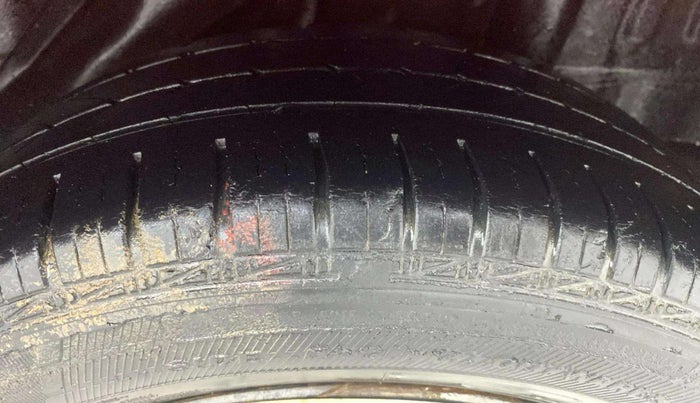 2012 Honda Brio S(O) MT, Petrol, Manual, 45,233 km, Left Rear Tyre Tread