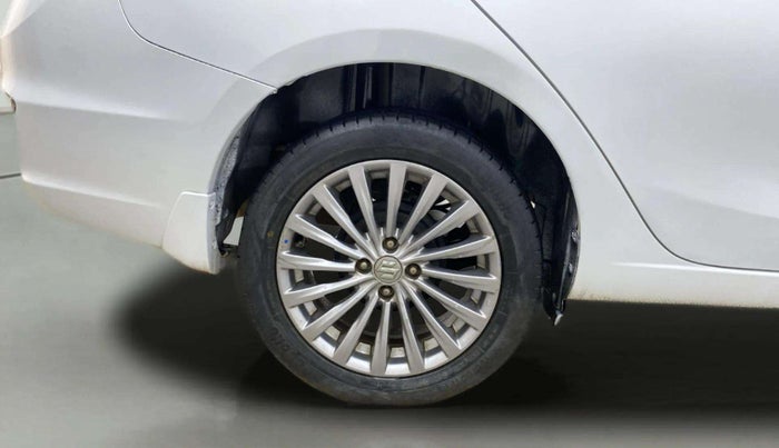 2017 Maruti Ciaz ALPHA 1.4 PETROL, Petrol, Manual, 65,073 km, Right Rear Wheel