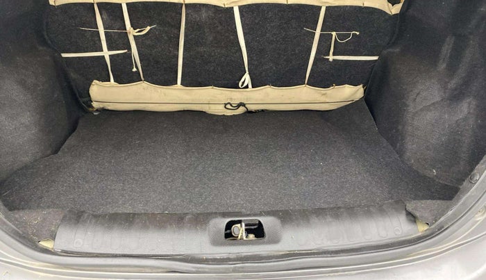 2013 Maruti Swift Dzire VXI, Petrol, Manual, 1,00,372 km, Boot Inside