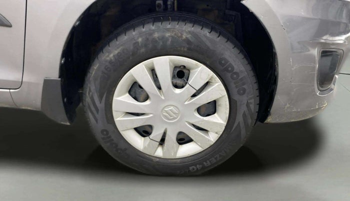 2013 Maruti Swift Dzire VXI, Petrol, Manual, 1,00,372 km, Right Front Wheel
