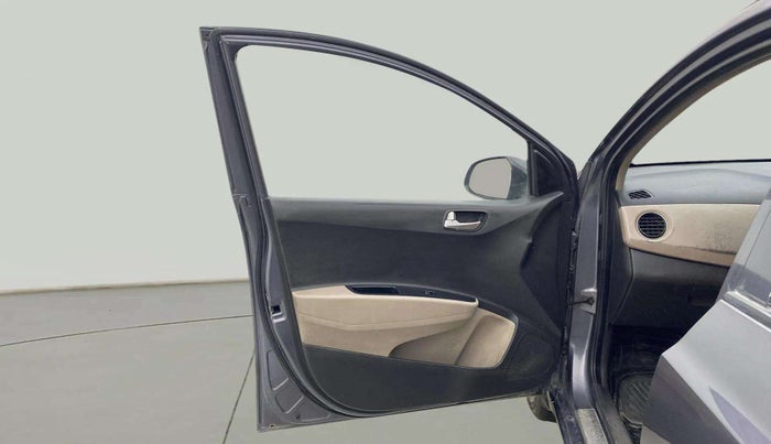 2016 Hyundai Grand i10 ASTA AT 1.2 KAPPA VTVT, Petrol, Automatic, 1,04,253 km, LHS Front Door
