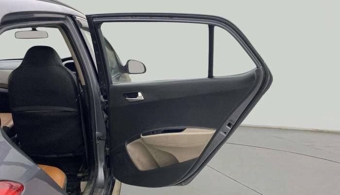 2016 Hyundai Grand i10 ASTA AT 1.2 KAPPA VTVT, Petrol, Automatic, 1,04,253 km, RHS Rear Door